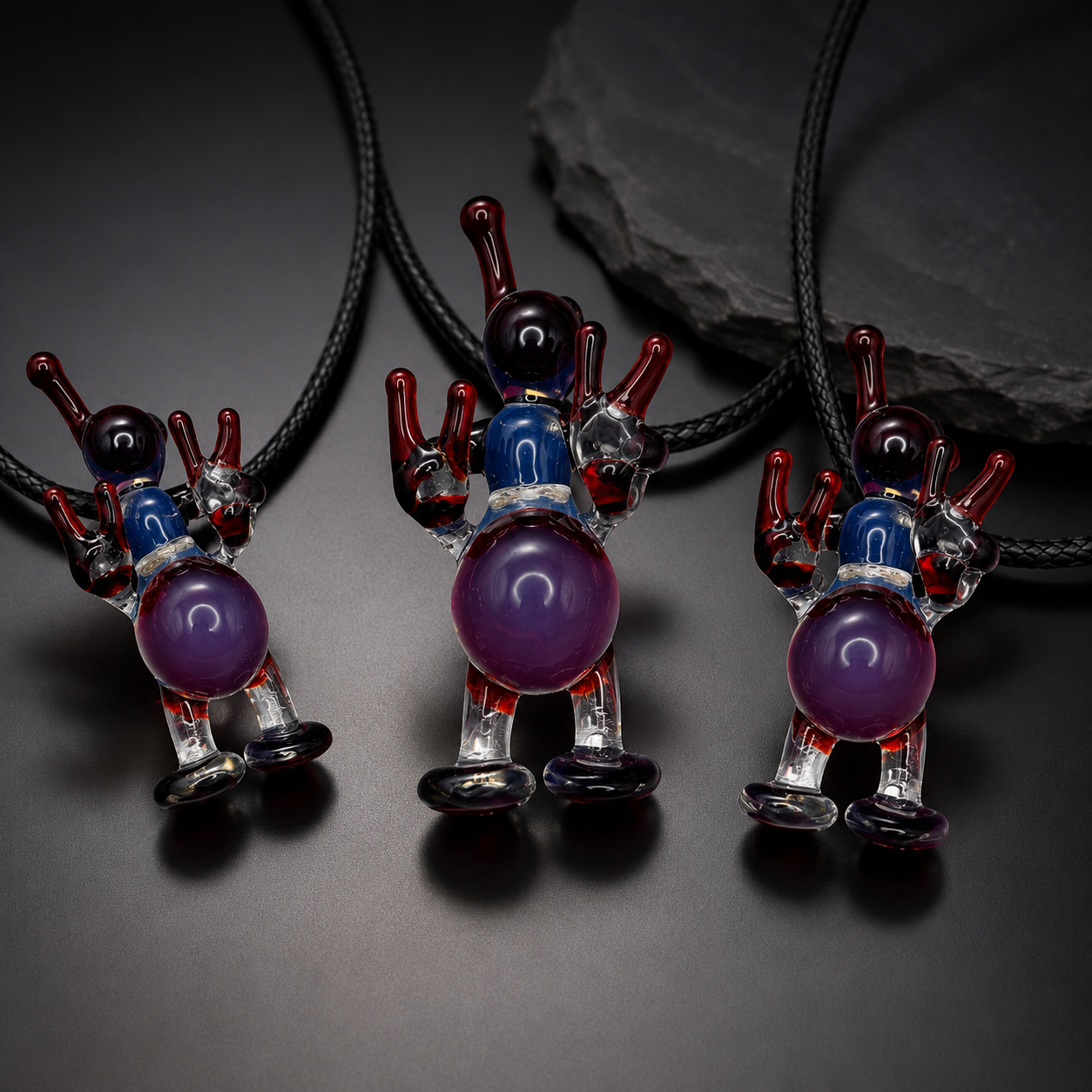 Glasstronaut Pendant #6