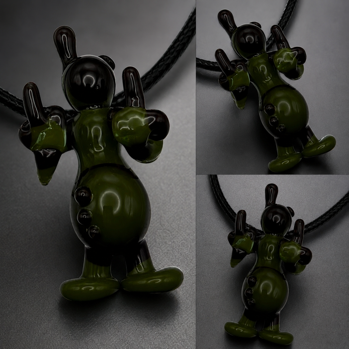 Glasstronaut Pendant #1
