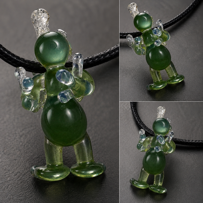 Glasstronaut Pendant #4