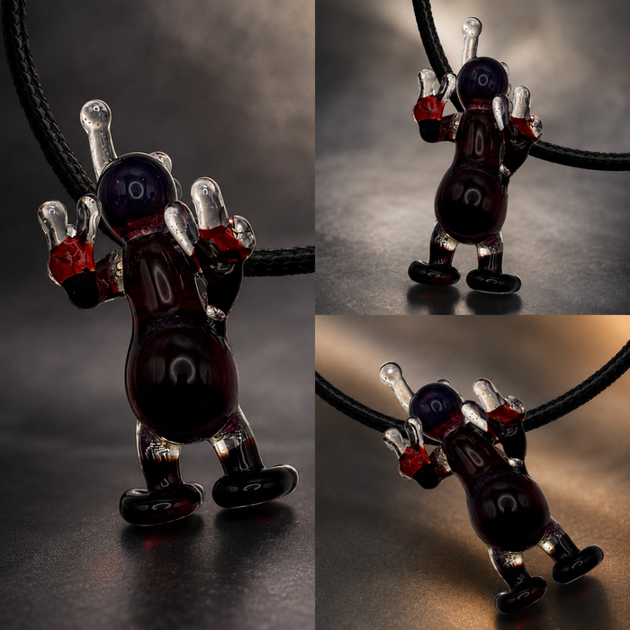 Glasstronaut Pendant #8